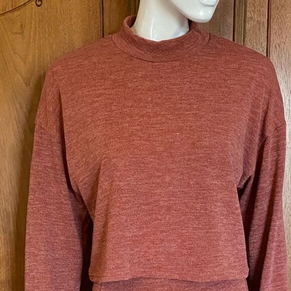 Revamped Knit Sweater Skirt Set Maxi Skirt & Matching Crop Sweater Set M/L 👒 - Picture 3 of 7